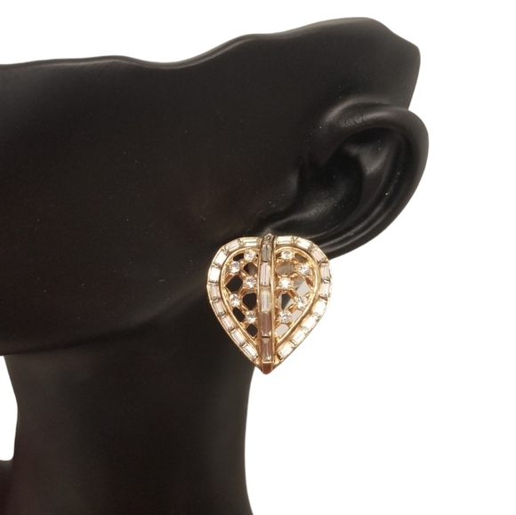 CROWN TRIFARI  ALFRED PHILIPPE DESIGN 1953 "CAPTIVE HEARTS" CLIP ON EARRINGS - Picture 1 of 7
